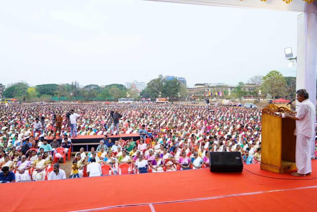 Huge crowds gather