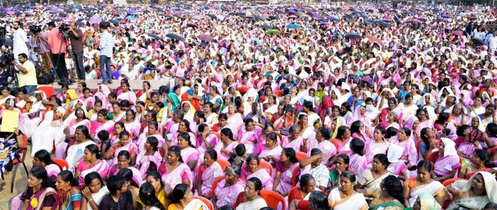 15,000 women attend the event