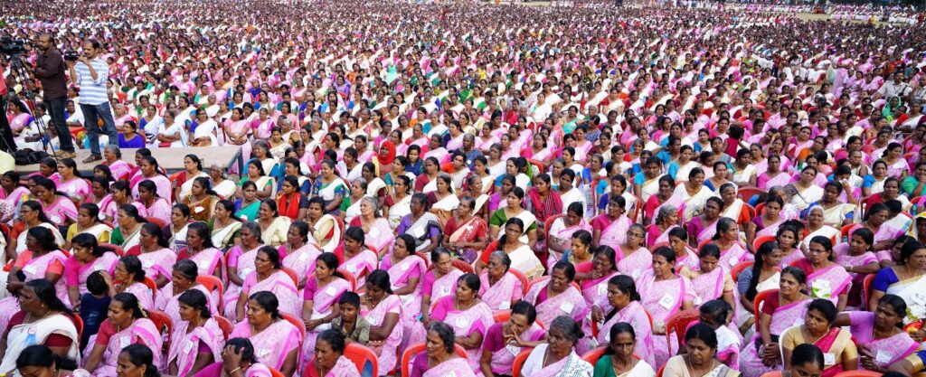 15,000 women attend the event