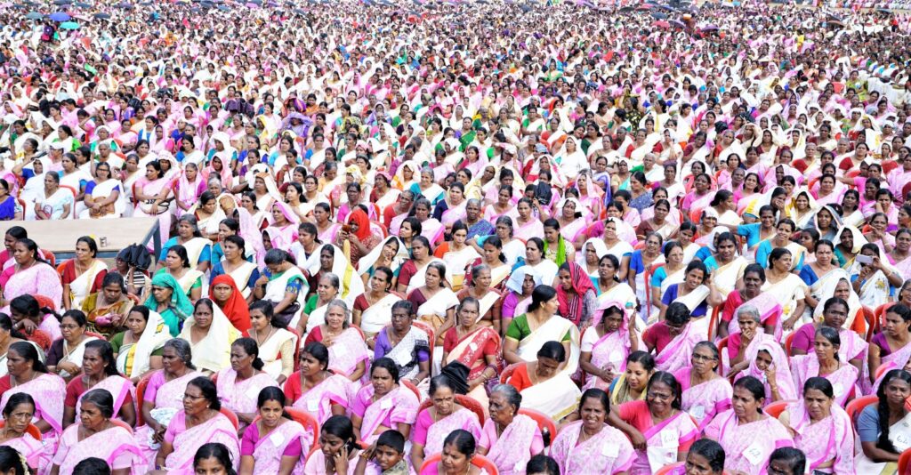 15,000 women attend the event