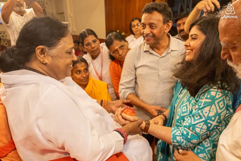 Amma with the hand transplant patient