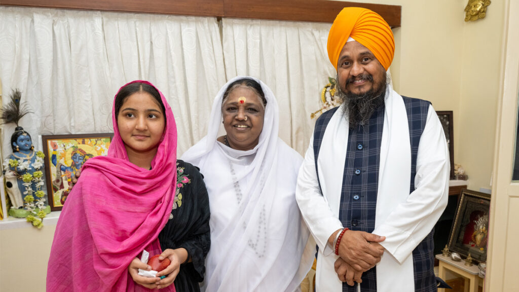 Giani Harpreet Singh ji and Amma in Amritapuri.