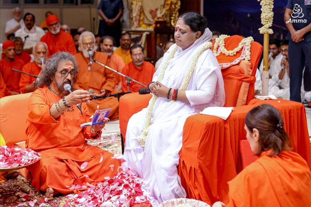 a swami does pada puja to his guru