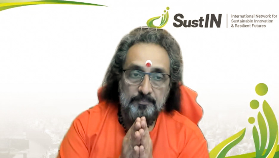 Swami Amritaswarupananda Puri