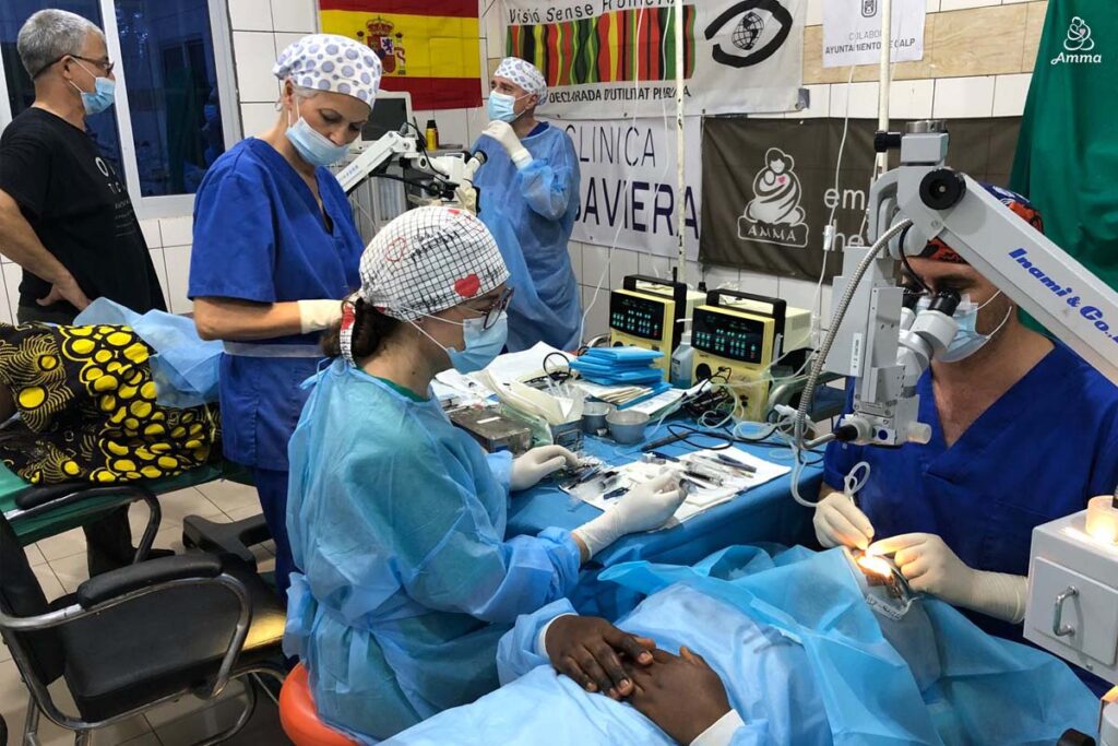 Doctors perform cataract surgeries