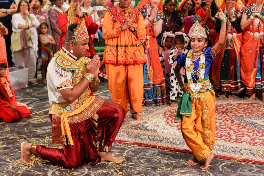 Gujarati folk dancers