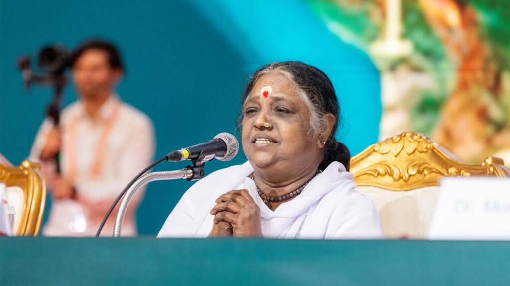 Amma speaks at inauguration of World Hindu Congress 2023