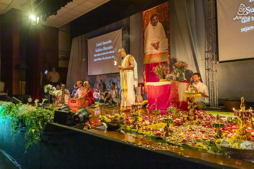 prayers on stage